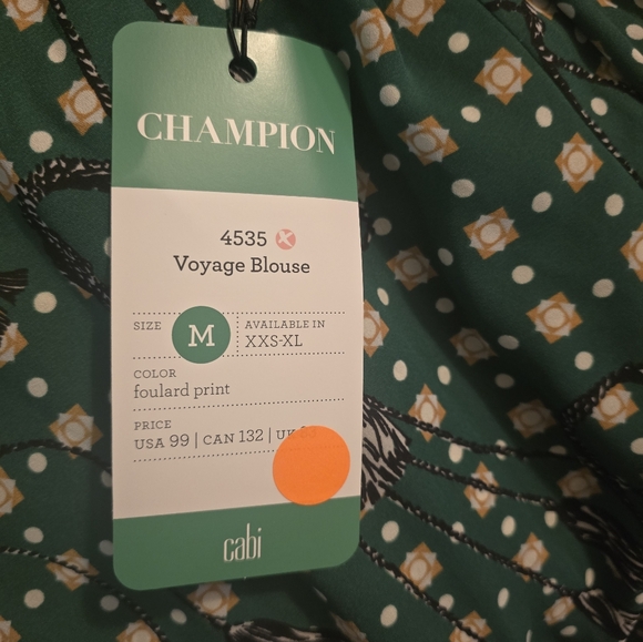 CAbi sz Med, NWT, long sleeve, pull over style, pretty green - Picture 5 of 6